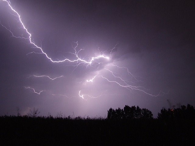 雷