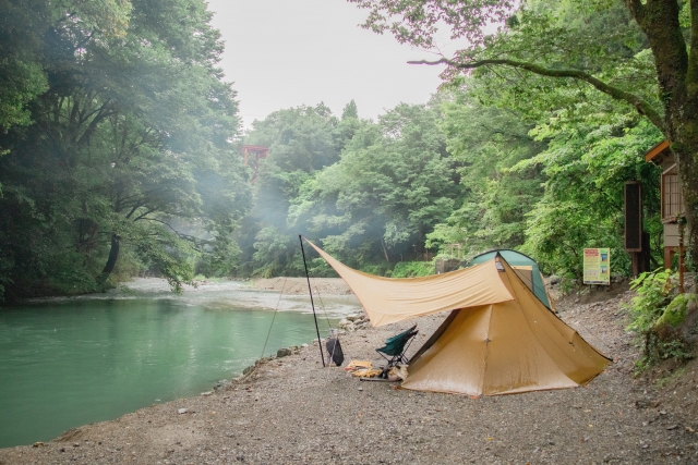 夏キャンプひんやり快適に 暑さ対策の必需品 寝苦しい夜の対処法を紹介します