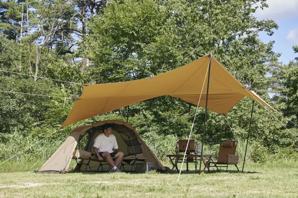 タープとは何のためにある？テントやシェードとの違い、必要性や種類を  