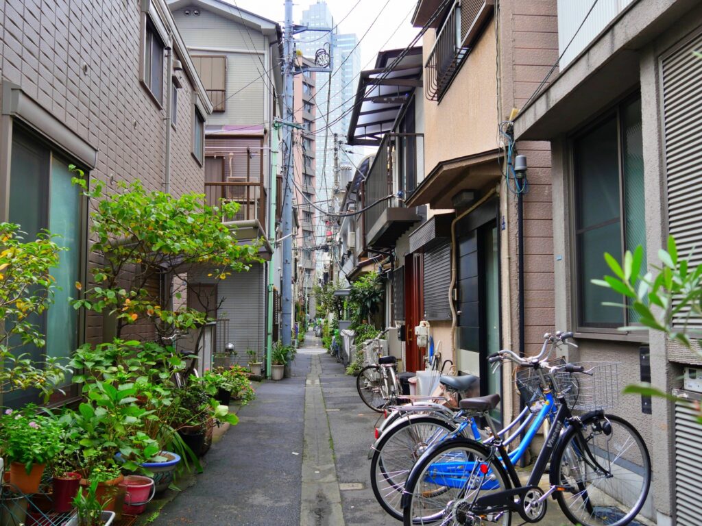 住宅街の通路